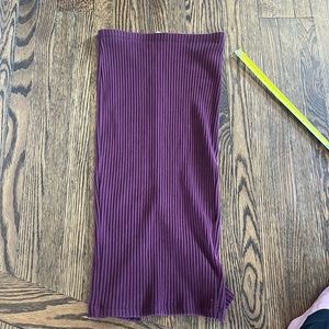 Lily White Wine Ribbed Elastic Waist Stretch Knit Pull on Midi Skirt